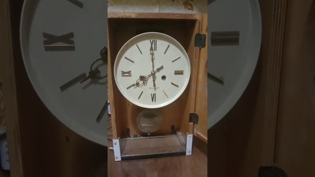 Часы с боем, СССР. смотреть онлайн
