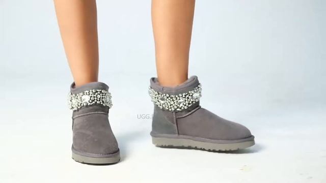 УГГи UGG Jimmy Choo Crystals Grey смотреть онлайн