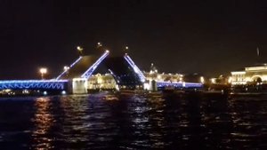 Санкт-Петербург, поющие мосты
