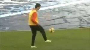 Финты и фристайл от Криштиану Роналду.