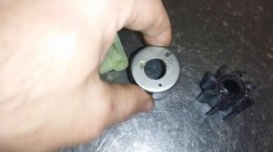 Новый китайский мотор 294 см3 из коробки. Проверяем помпу охлаждения, надо или нет?