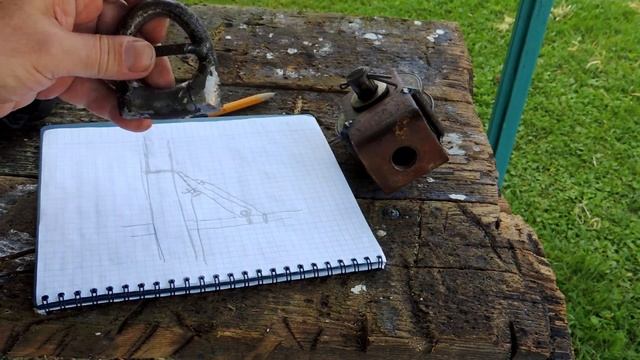 Сломало большую ель над домом. Спускаем смотреть онлайн