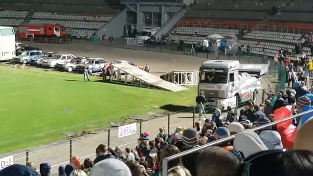 Шоу каскадеров смотреть онлайн