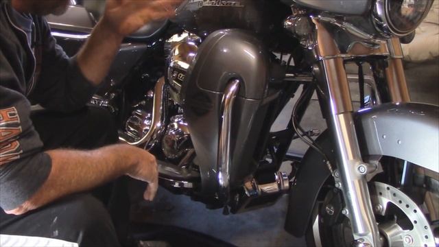 ADVANBLACK HARLEY DAVIDSON LOWER FAIRING WITH SPEAKER PODS