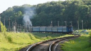 ЧМЭ3-1651 с пригородным поездом отправляется от пл. 168 км