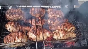 Курица на мангале или куриный шашлык.