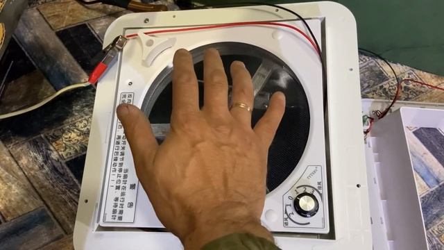Люк для автодома 280*280 с вентилятором на 12 Вольт из Владивостока.
