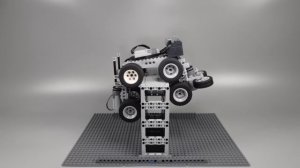 Заставляем Машинки Lego Карабкаться По стенам | Making Lego Cars Climb Walls