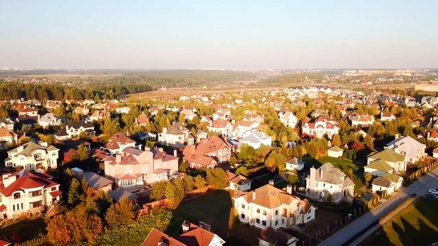 Коттеджный поселок Княжье Озеро I Аэросъёмка в Москве I Андрей Корделяну - видоесъёмка и продакшн