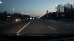 лада гранта обгоняет форд фьюжн 1,6