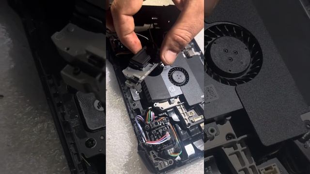 Разбор пульта DJI rc pro под alientech смотреть онлайн