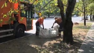 Новый мусоровоз