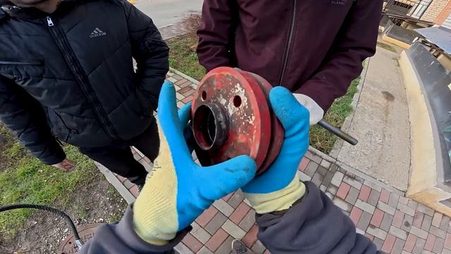 КАК_я_ЗАРАБАТЫВАЮ_ЛАЗАЯ_ПО_ПОМОЙКАМ.