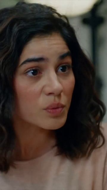 Йигит влюблен в тебя! - турецкий сериал Любит не любит #shorts смотреть онлайн