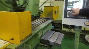 ГФ2171 Вертикальный фрезерный станок. Видео в работе