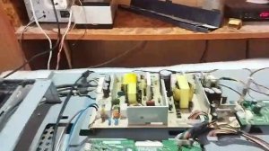 Телевизор Benq DV3250 моргает светодиод и не включается