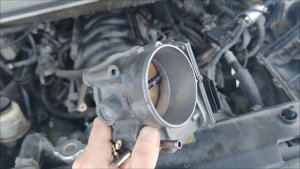 Замена воздушного фильтра JUST DRIVE JDA-0032 на Инфинити QX 56 2004