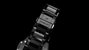 HUBLOT - BIG BANG INTEGRATED TIME ONLY BLACK MAGIC