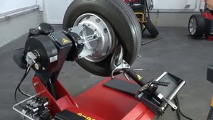 Грузовой шиномонтажный станок M&B Engineering DIDO 30