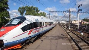 Сдвоенный состав поезда «Сапсан»