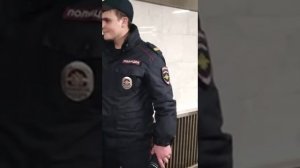 Полиция Без Причина Задерживает Граждан Таджикистан В Метро Люблино
