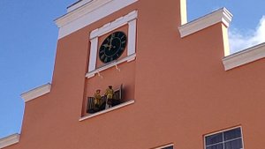 Гвардейск. Часы на ратуше