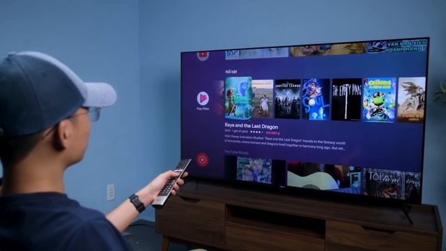 Trên tay TV AQUA 65" 4K HDR 65AQT6600 смотреть онлайн