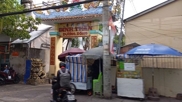 Еду на 17-м автобусе по центру острова Фукуок, Вьетнам. Март 2024 г. смотреть онлайн