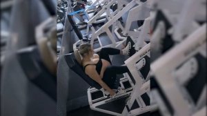 Yanyah Milutinovic Squats 315 while Pregnant!? (Pregnancy Workout) | Reel Muscle Presents