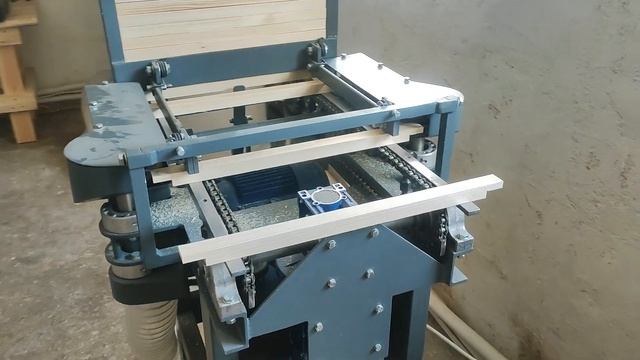 Станок для изготовления верхнего бруска, рамок для ульев!!! смотреть онлайн