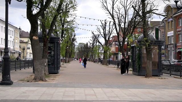 В Твери на бульваре Радищева убрали часть скамеек