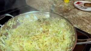 Потрясающая Тушеная капуста на сковороде. Очень Вкусно Быстро и Просто. Рецепт Самой вкусной Капуст