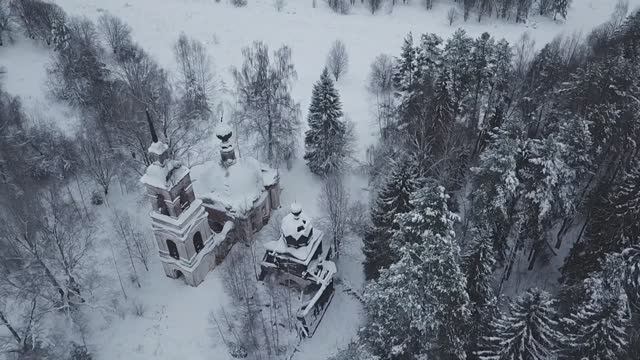 Костромская область лыжный поход. Заброшенные церкви.