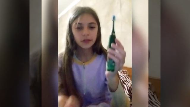 ЭЛЕКТРИЧЕСКАЯ ЗУБНАЯ ЩЁТКА!Распоковка😊