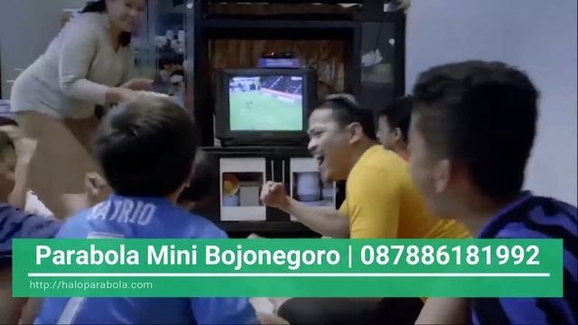 Dirumah nonton TV masih pakai antena UHF biasa?