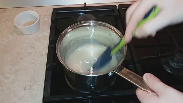 Глазур для паски , яка не липне,не ломається та не тріскає  / Глазур без белків для паски
