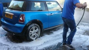 POSSIBLY THE BEST EVER TOUCHLESS SNOW FOAM CAR WASH / WHEEL WASH EVER? 😎