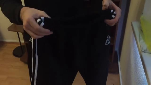 Распаковка и обзор джоггеров Adidas x Palace c Aliexpress за 25$ смотреть онлайн