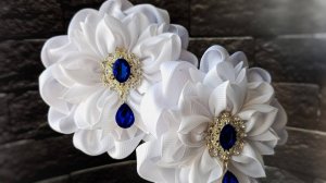 Пышный бантик из ленты