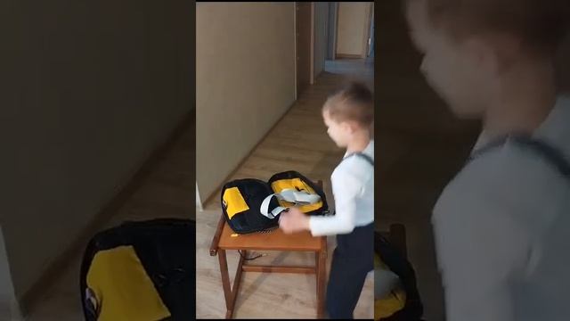 Работа в Яндексе глазами ребёнка. Лучший Новогодний подарок. Обзор сумки-шоппера от Яндекса. МаксВи