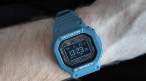 casio dw-h5600-2er wearing on the hand.