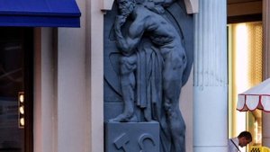 Египетский дом на Б. Дмитровке, Спасская башня и прочая символика в Москве