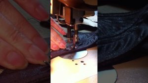 Topstitching Faux Leather fabric with Pfaff 489