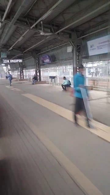 my first journey in Mumbai local train। mumbai local train। mumbai local train race। Indian railway