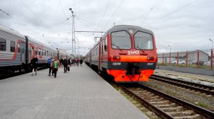ЭД9М-0037 сообщением Глазов - Киров на станции Киров-Пасс.