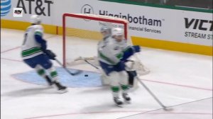 Stars' Roope Hintz Flies In And Slides It Five-Hole For Slick Goal