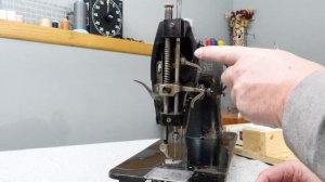1925 SINGER 31-15 SEWING MACHINE OILING, PROPER NEEDLE SYSTEM (DPx5) & THREAD