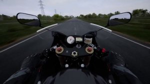 Unbelievable pass at 290 km/h