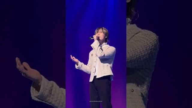 240526 SHINee(샤이니) - Colors of the Season | 샤이니 콘서트 | 직캠/FANCAM | TAEMIN FOCUS смотреть онлайн