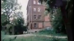 Мымра к стене